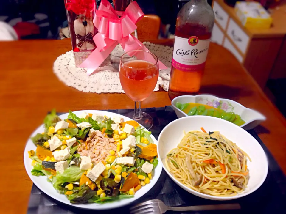 和風パスタ🍝＆彩サラダ🍷|マニラ男さん