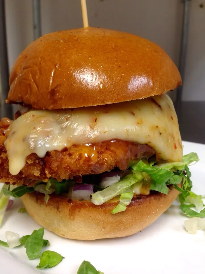 Pretzel breaded Chicken Sandwich with ghost peppercheese|peggy waldonさん