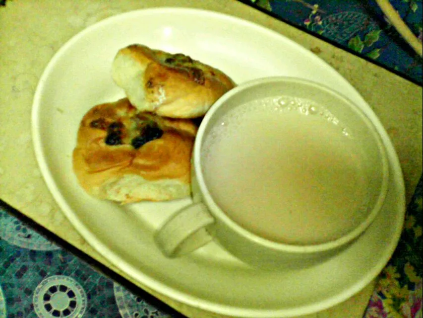 Snapdishの料理写真:Having breakfast with this x) so yummy|jennyjen15さん