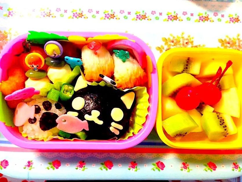 遠足予備日は黒ニャンコ弁当❁*.ﾟ|❁*.ﾟカノン*.ﾟ❁さん