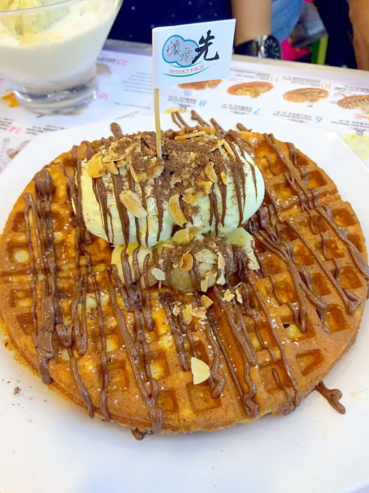 Nutella & Banana waffles|prissyさん