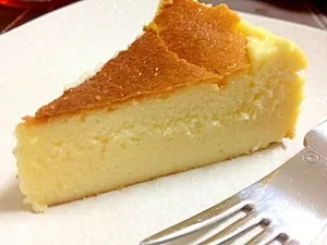 Snapdishの料理写真:うにゅ獣さんの濃厚しっとり☆お店の味！超簡単チーズケーキ|楽天レシピさん