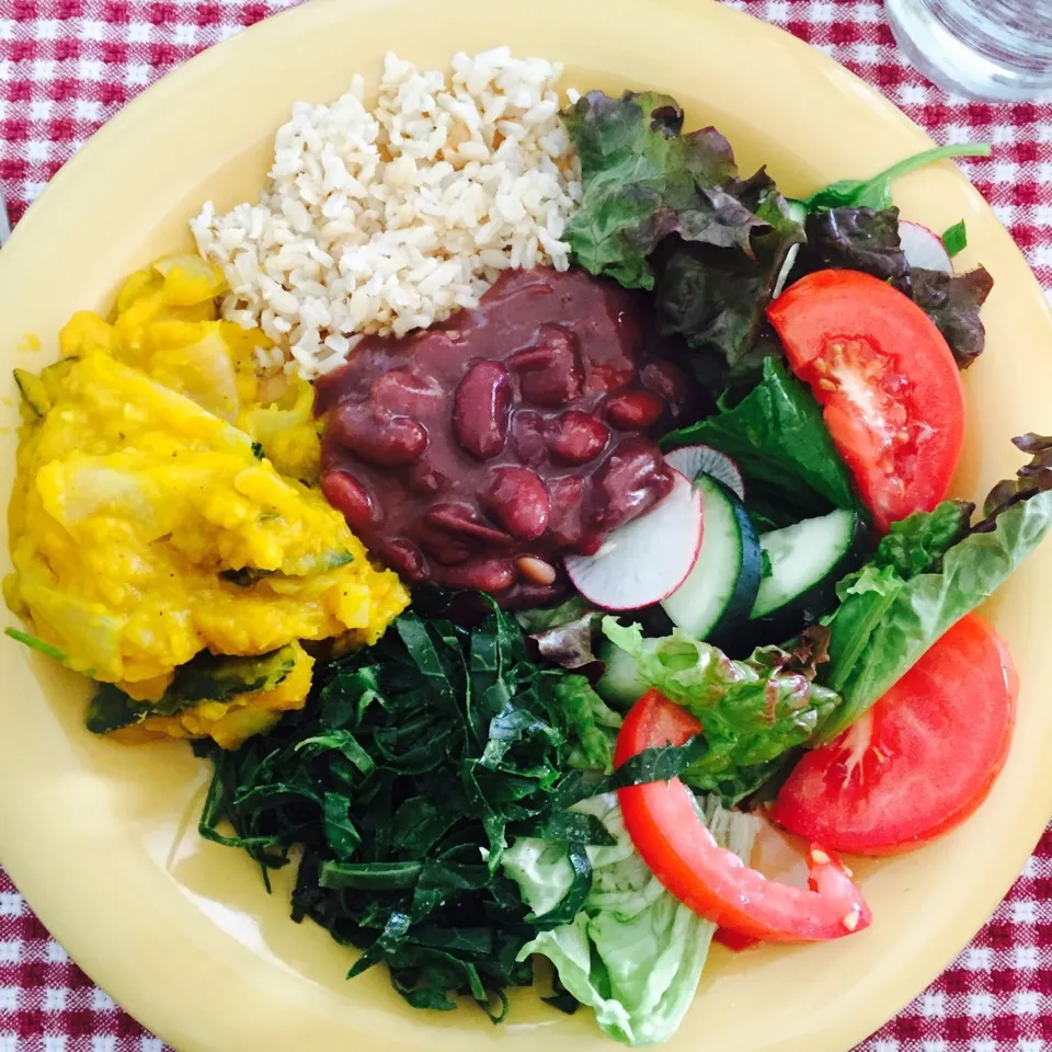 Snapdishの料理写真:Brown rice and beans, collard greens, pumpkin, and salad|victoria valerioさん