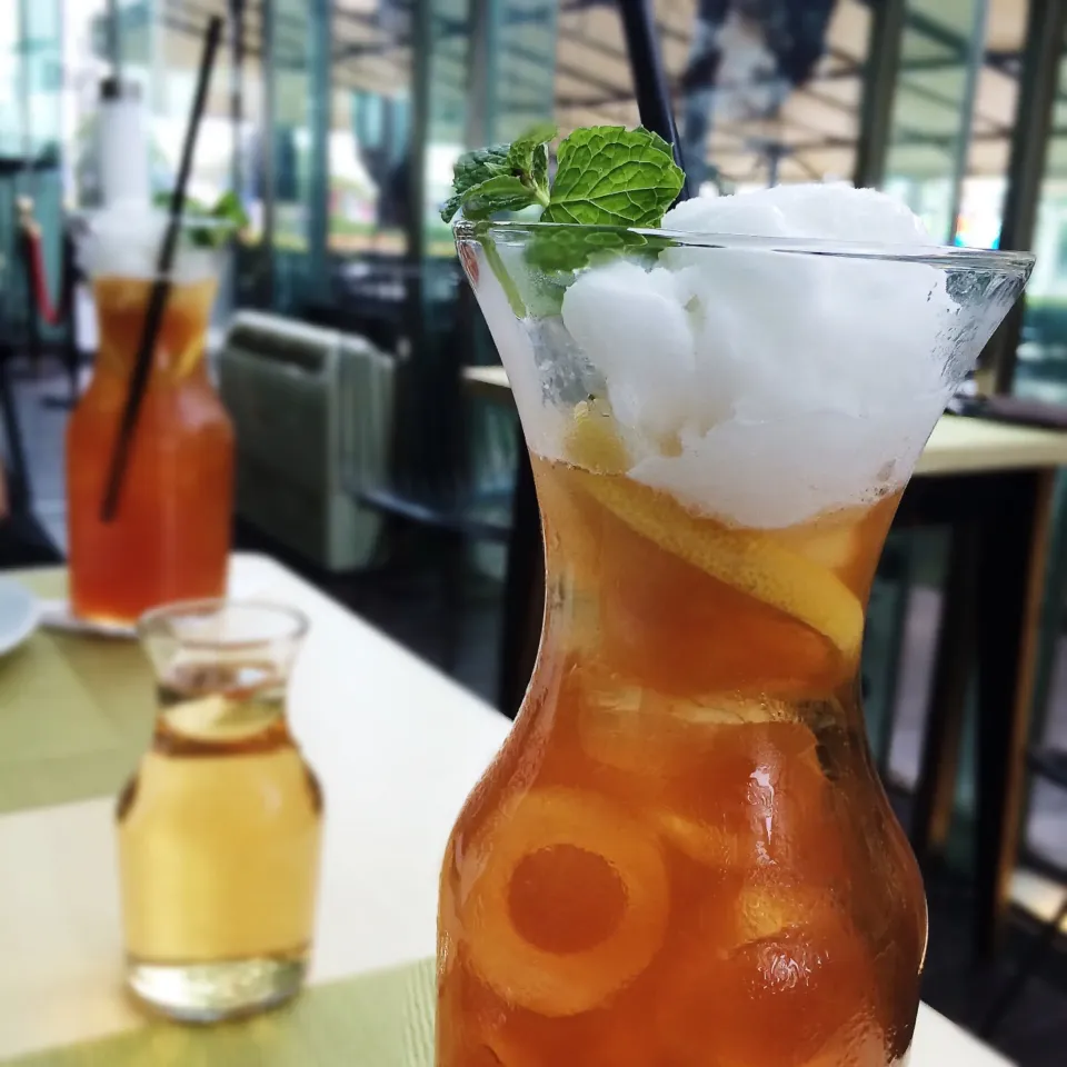 Snapdishの料理写真:Ice Lemon Tea with lemonade sorbet|Ukie Indonesiaさん