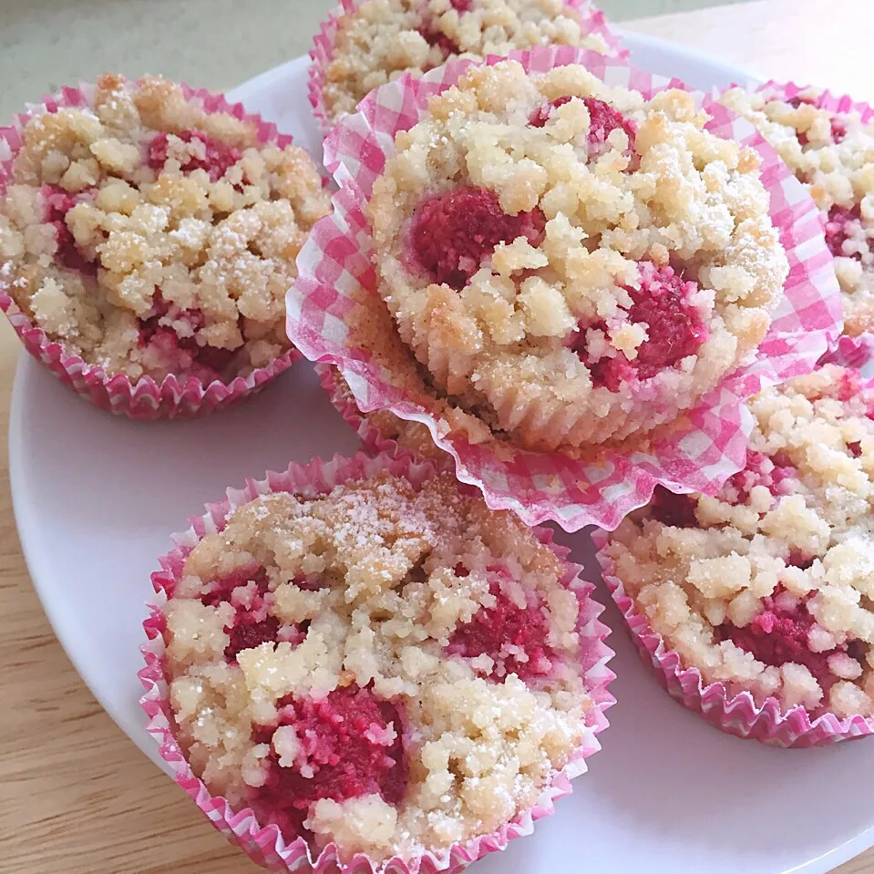 Snapdishの料理写真:Raspberry Wholemeal Buckwheat Muffins with Streusel Toppings|Prisca Erさん