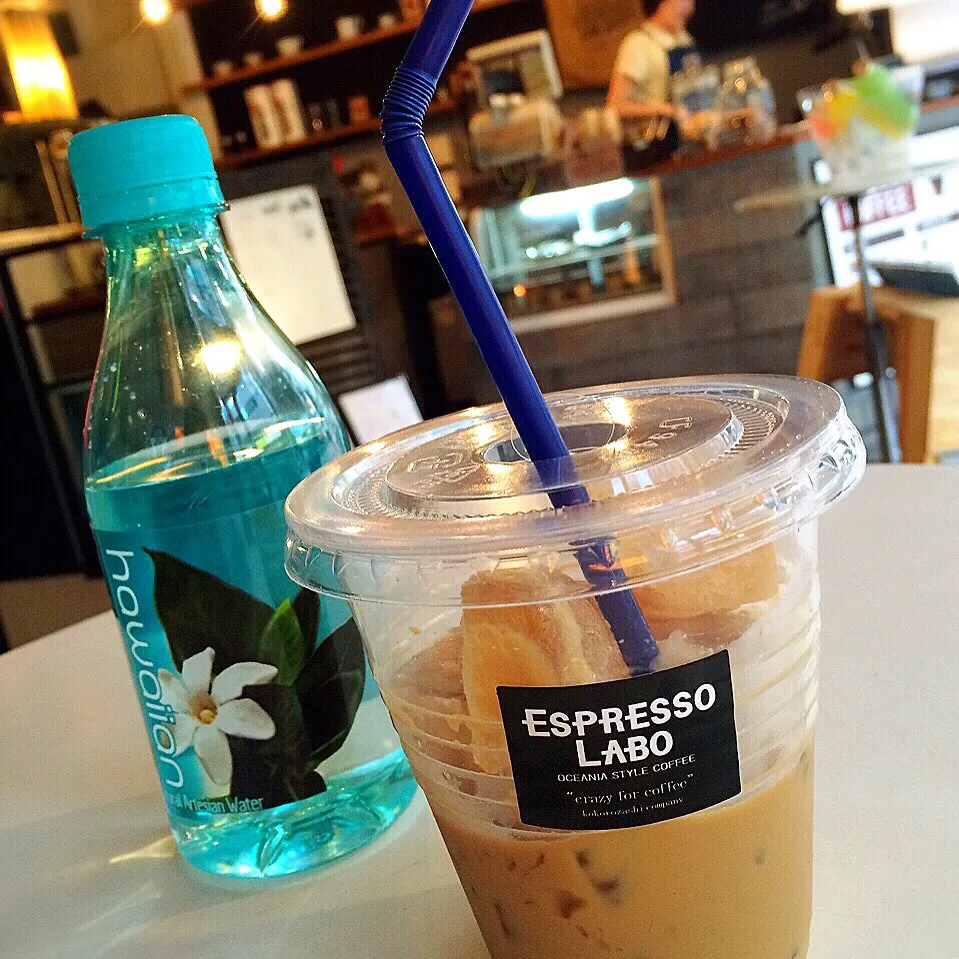 今日も暑いですね〜☀️😅
こんな日は☀️💦
ALLPRESS ESPRESSOの
IcedBitterLatteを☕️😋✨👍

#ALLPRESSESPRESSO
#ESPRESSOLABO
#OCEANIASTYLE
#cafe  #coffee  #bitterlatte
#latte #icedlatte #ビタ|chieさん