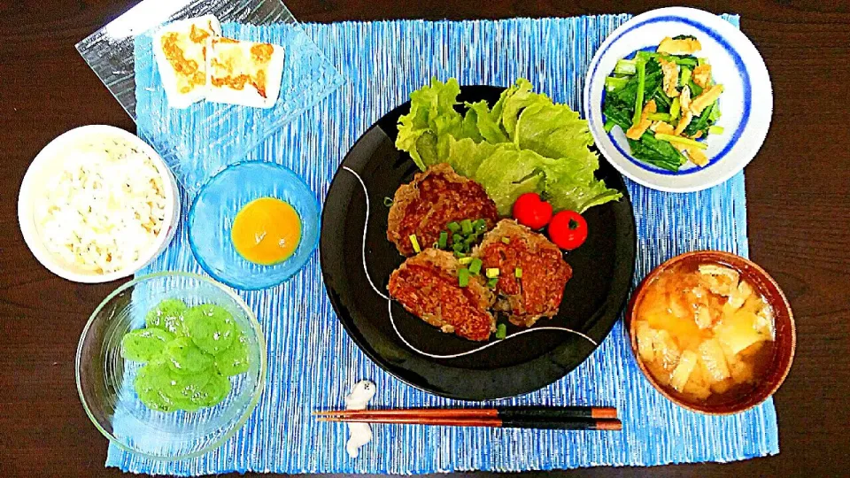 丸ごと鰯の豆腐ハンバーグと新生姜の炊き込みごはん🌌|pikyuさん