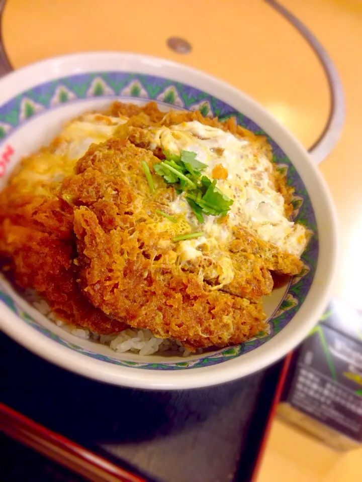 Snapdishの料理写真:かつさとのびっくりカツ丼|ケンイチさん