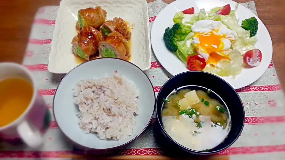 Snapdishの料理写真:5/14の晩ご飯☆キャベツの豚肉巻き|なべちゃんさん