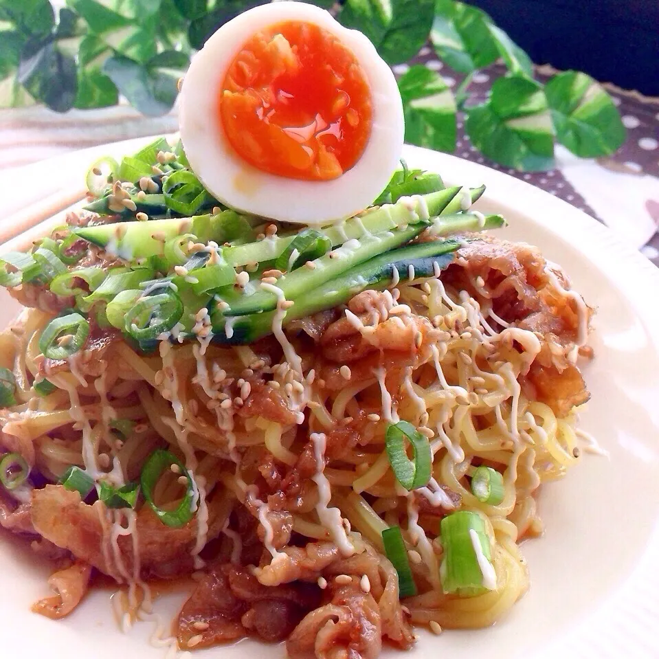 焼肉のタレde簡単♡豚バラ焼き和え麺|優雨【ゆぅ】@ HMH所属さん