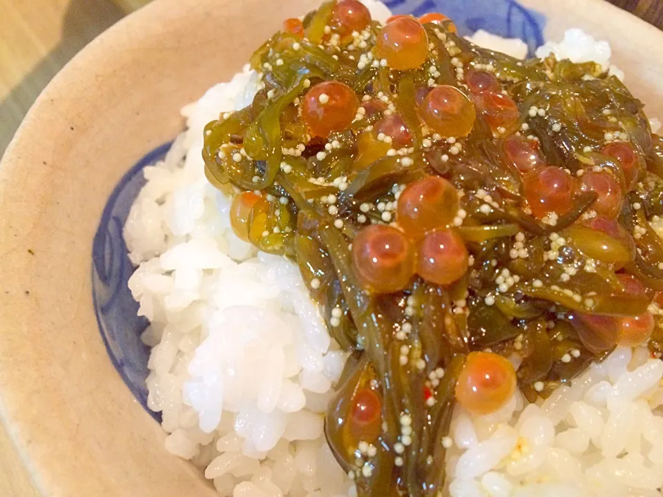 Snapdishの料理写真:いくら和布蕪たらこ御飯|きむらゆりかさん