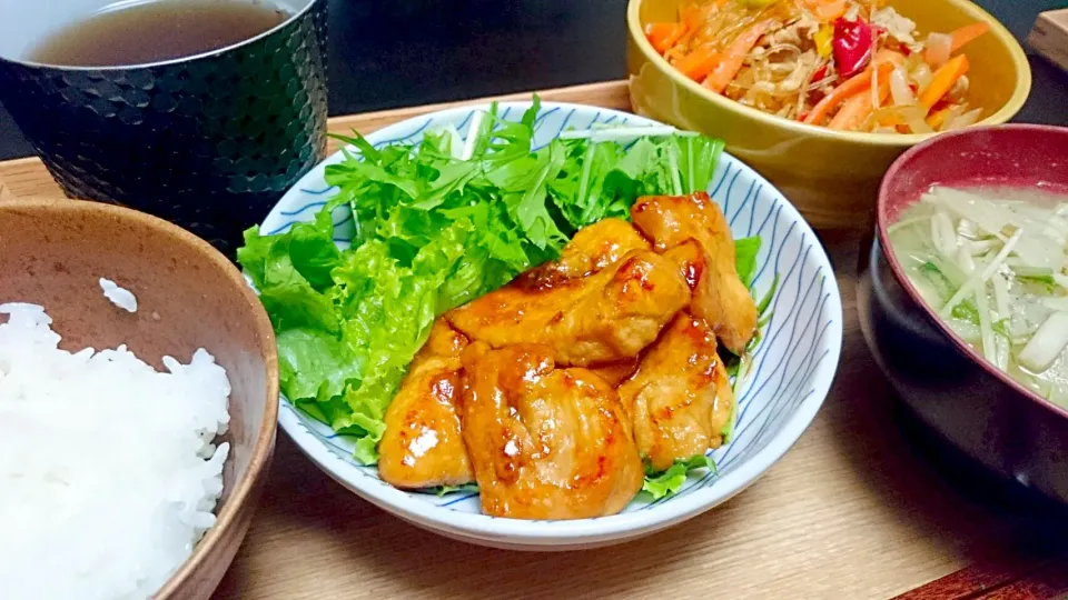 鳥むね肉の照り焼き、チャプチェ|けむまきさん