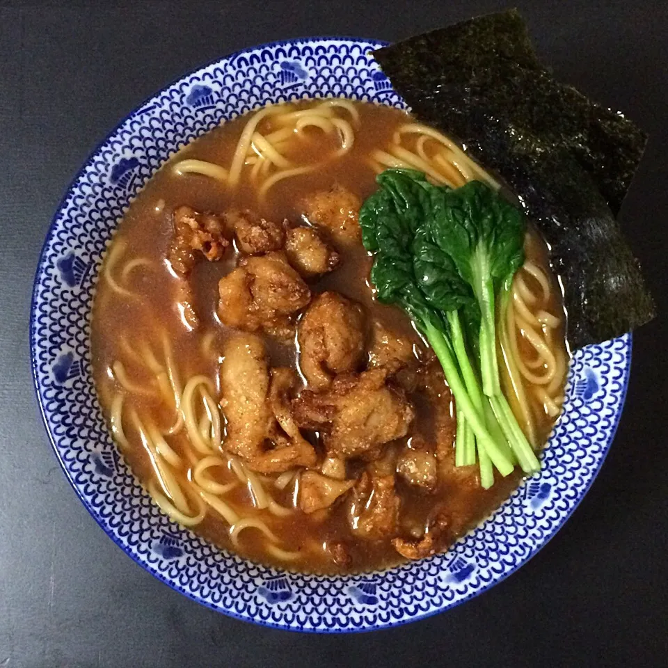 麺は国産小麦１００%だったり色々と違う家々系ラーメン|.さん