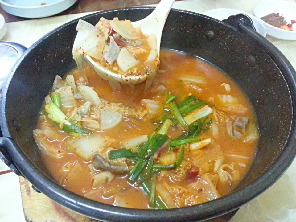 Snapdishの料理写真:Korean food 
pork & beef tripe spicy stew|korinoさん