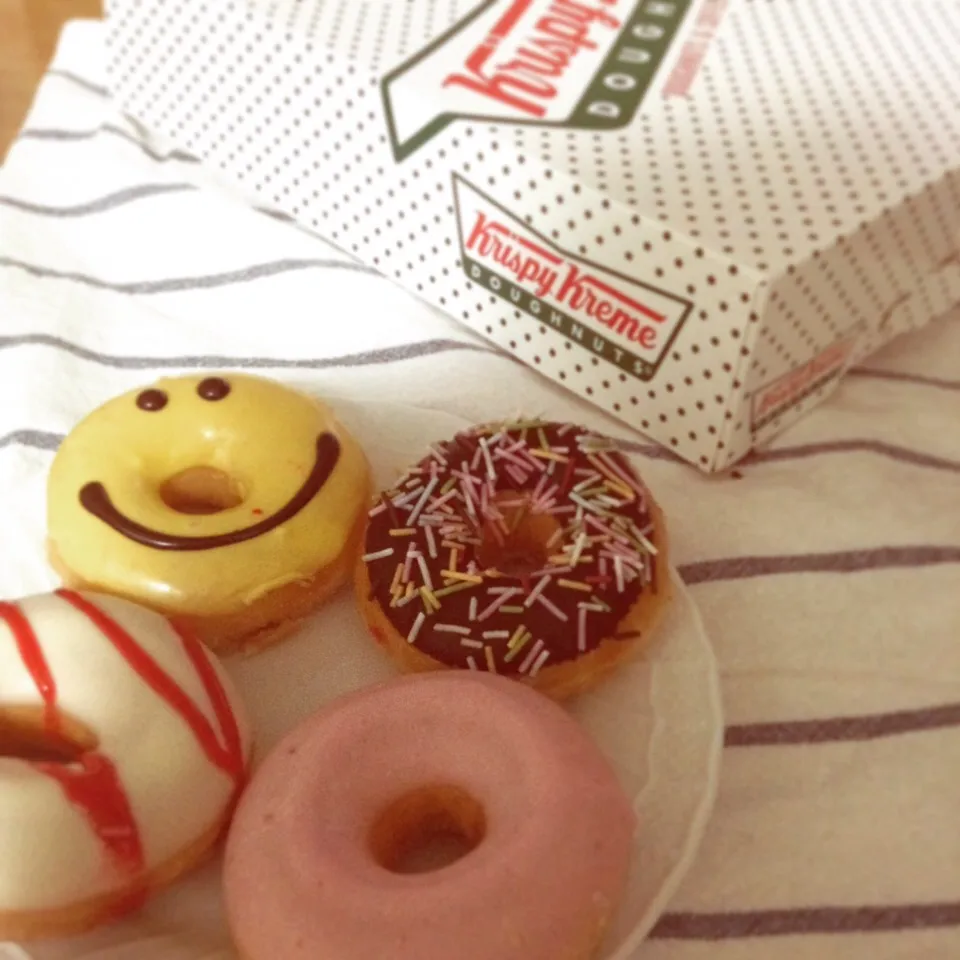 Krispy cream donuts:D|cherryfabrayさん