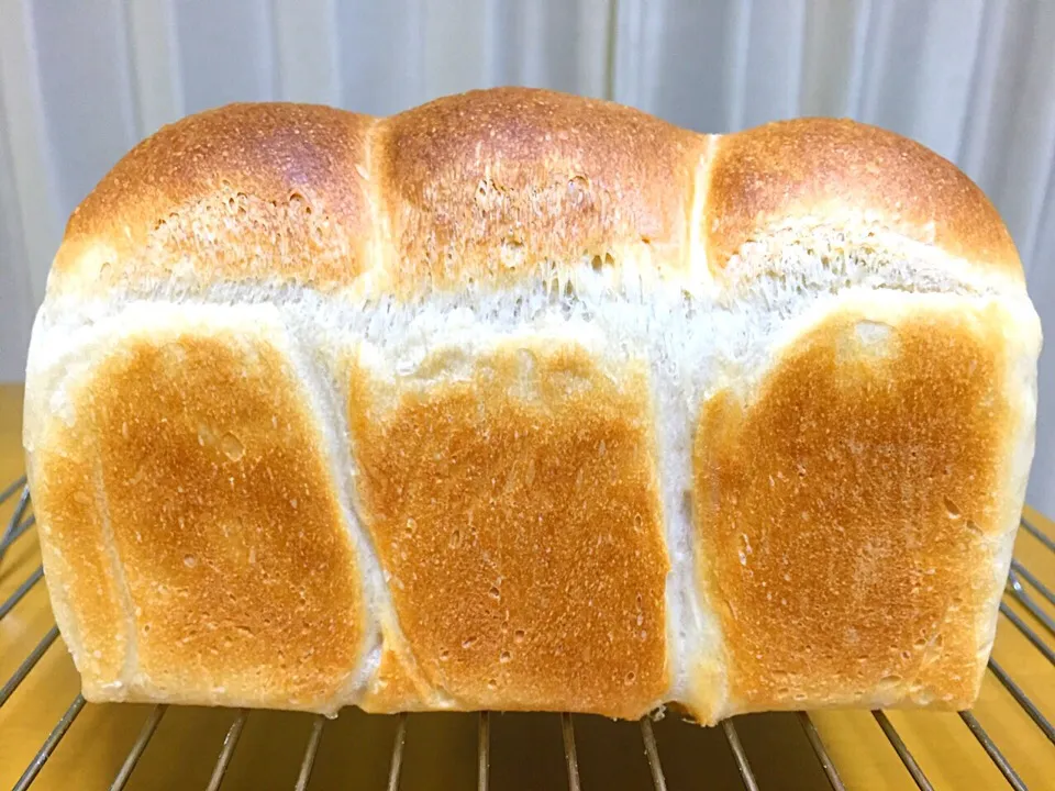 いちご酵母、山食。|夢ちゃんさん