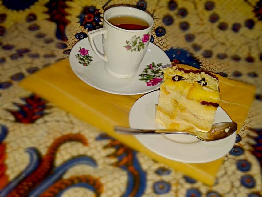 banana cheese raisin bread pudding ...

 #Snack/Teatime|Margareth Uliさん