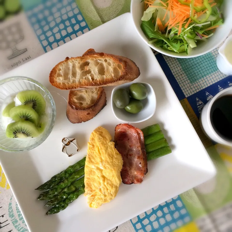 今日の朝ごはん|ぺんぎんさん