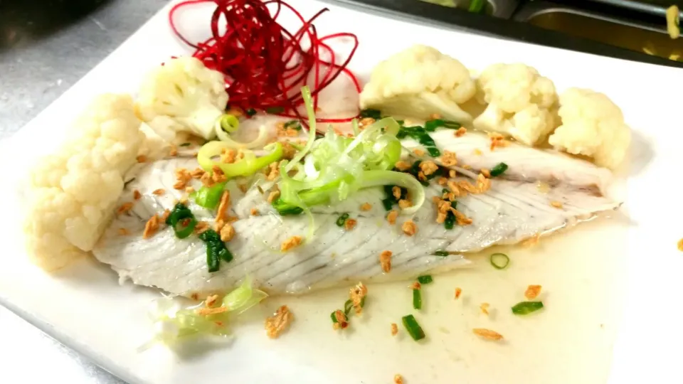 Steam Baramundi w/white wine sauce|SONN'Sさん