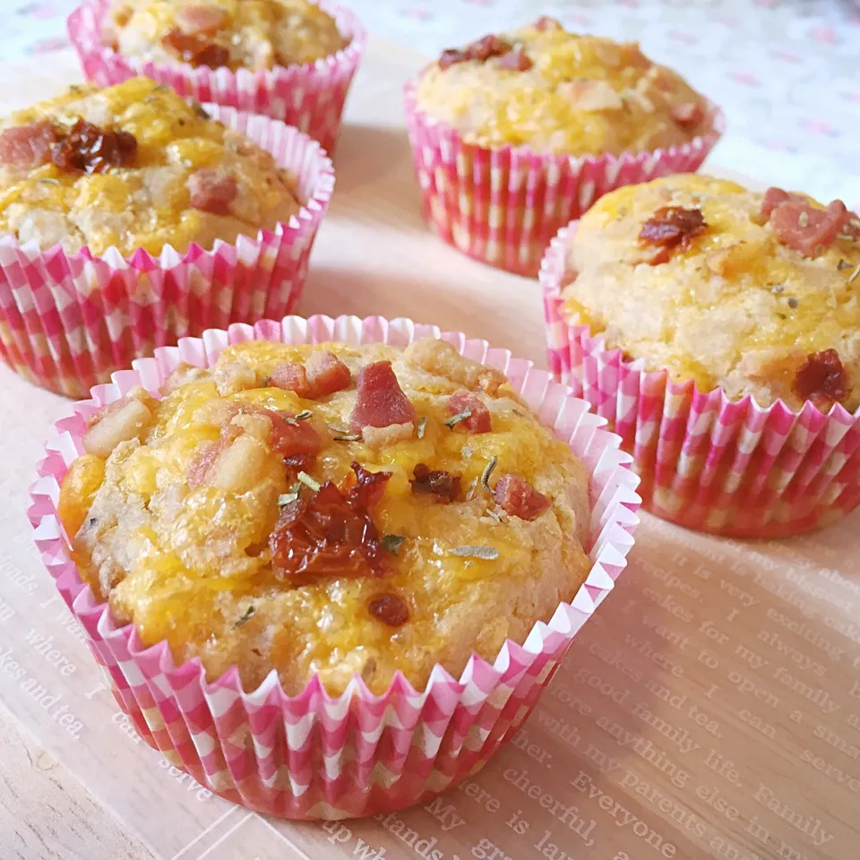 Bacon & Cheddar Muffins|Prisca Erさん