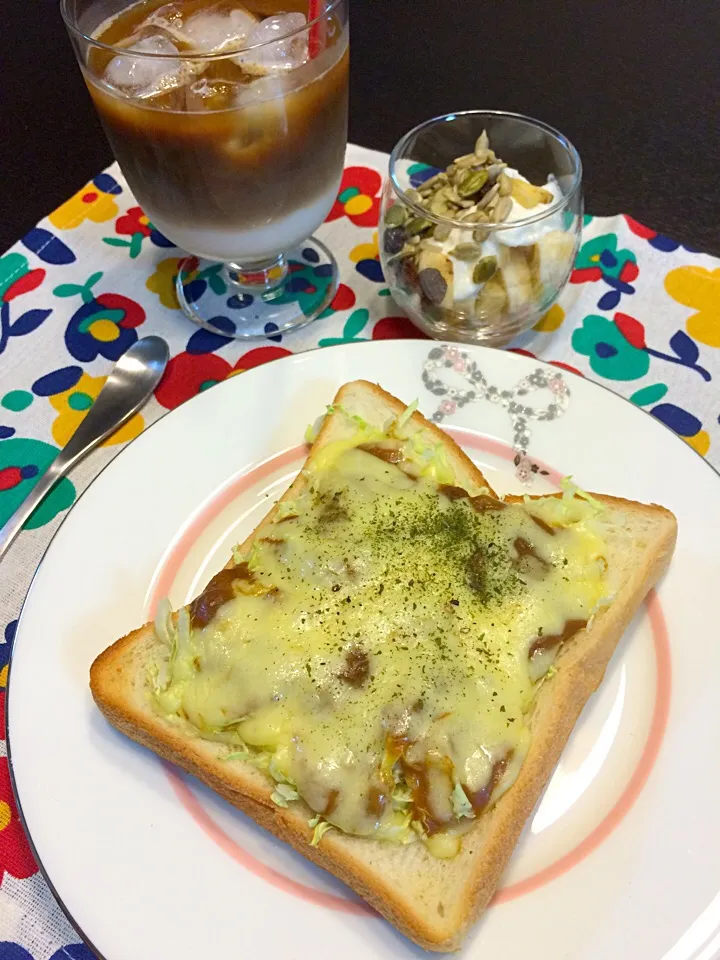 今日の朝ごはんは〜カレーチーズトースト♫|acoyaさん