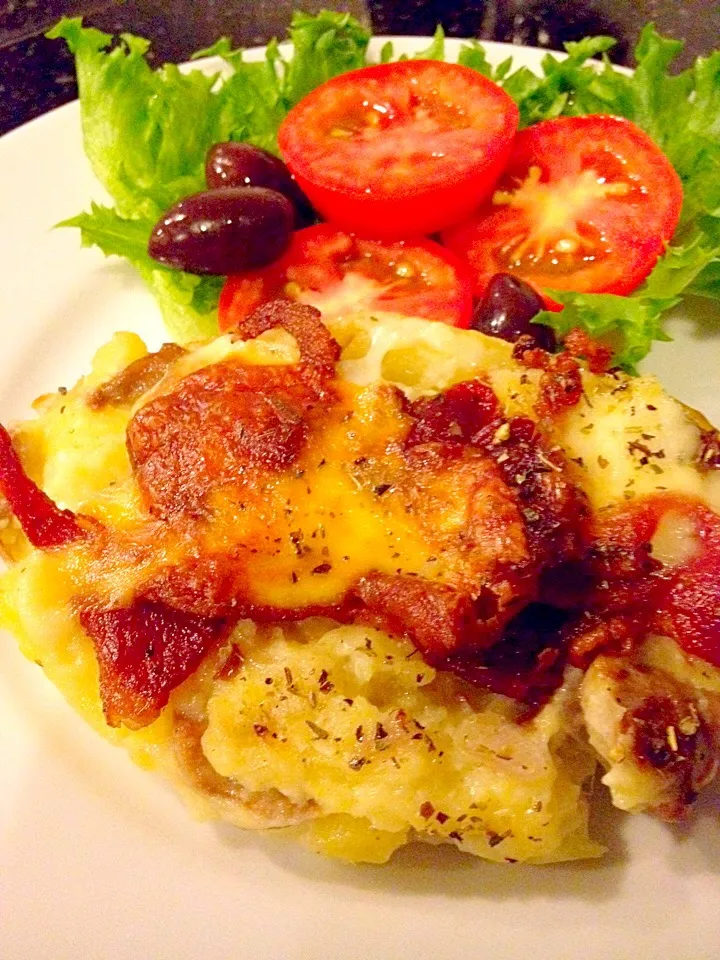 Twice Baked Potatoes with bacon cheese and mushroom|Panuwanさん