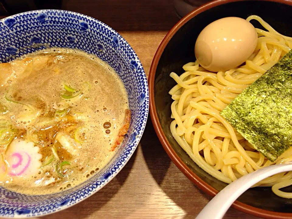 Snapdishの料理写真:舎鈴  煮卵つけ麺|ようこんさん