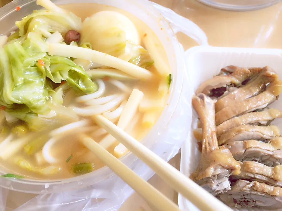 Rice noodle with bamboo shoot^^  steam duck|Helenさん