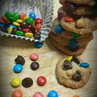 chocolate chip cookies with m&m|Mahanomさん