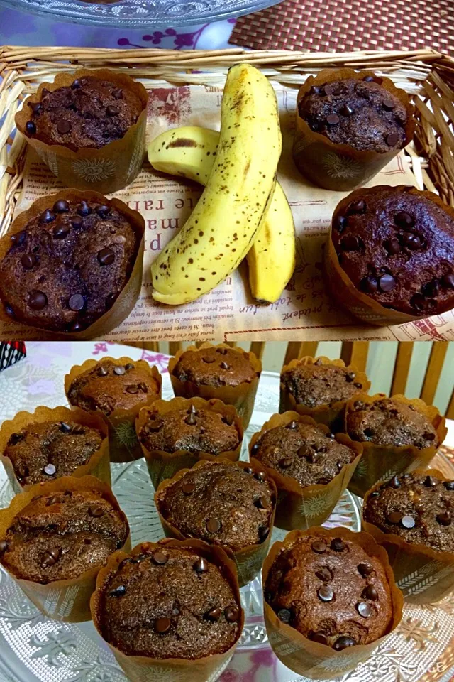 Double banana chocolate cupcakes no butter or oil on it just put an homemade apple sauce to substitute for the butter or oil ,ready for Kobe matsuri tomorrow (⌒|Babyluv Cabrera Ocampoさん