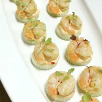 #spicy #lemon #garlic #shrimp atop #cucumber|Chef Cassandra Lynneさん