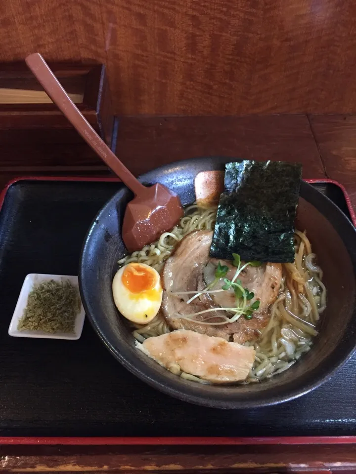 凪さんの塩ラーメン|とっとことさん