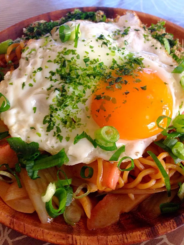 生麺で作る焼きそばは美味いヾ(*ΦωΦ)ﾉ　ﾋｬｯﾎｩ  けんちゃん仕事‼️娘は部活‼️孫は来なぁぃ！日曜に１人昼！さみしぃ~|ikuさん