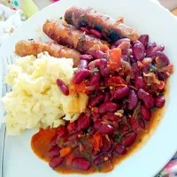 Snapdishの料理写真:Cumberland Sausages Mash and Red Kidney Beans|Rukshila Galappatthigeさん