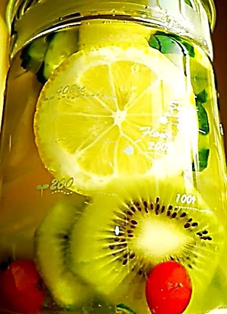 Detox Water  デトックスウオーターを作ってめました。|💖 ジジ 💖さん