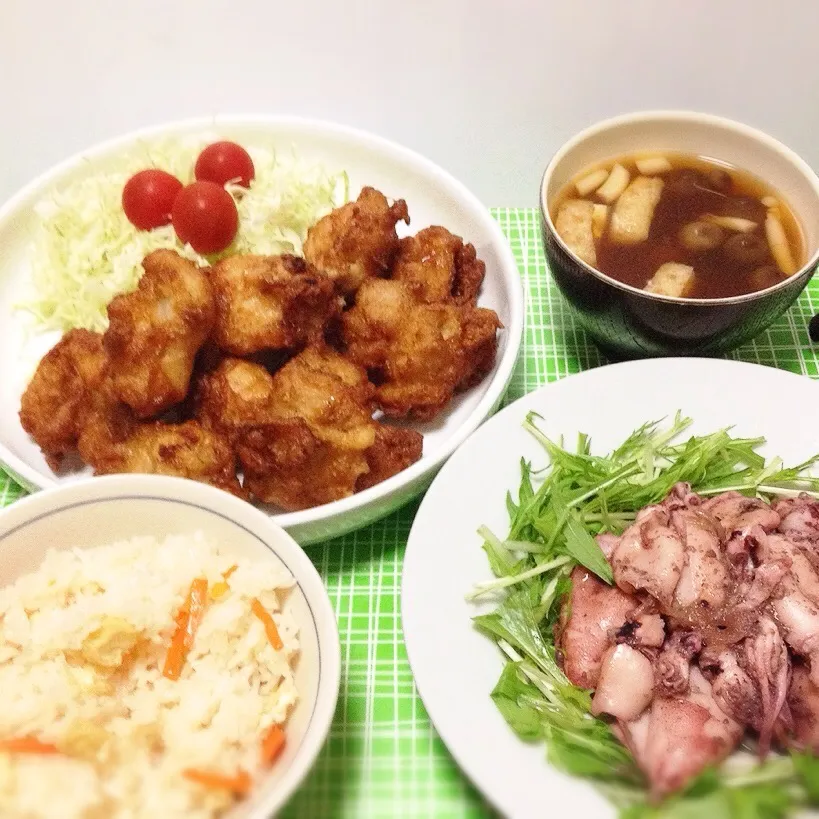 唐揚げ・お味噌汁・ヒイカのガリバタポン酢炒め・炊き込みご飯|美也子さん