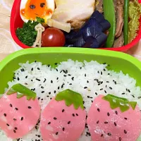 Snapdishの料理写真:いちご🍓弁当|akiさん