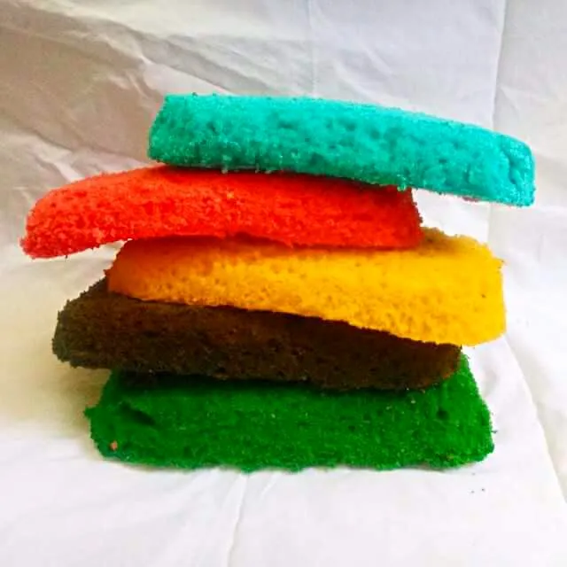 colored sponge cake|CHUENCHAIさん