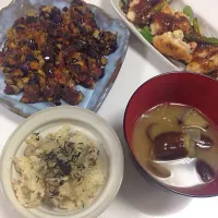 Snapdishの料理写真:牡蠣ご飯、茄子味噌お好み焼き、鶏胸肉のハニーマスタード、ナスのお味噌汁|たえさん