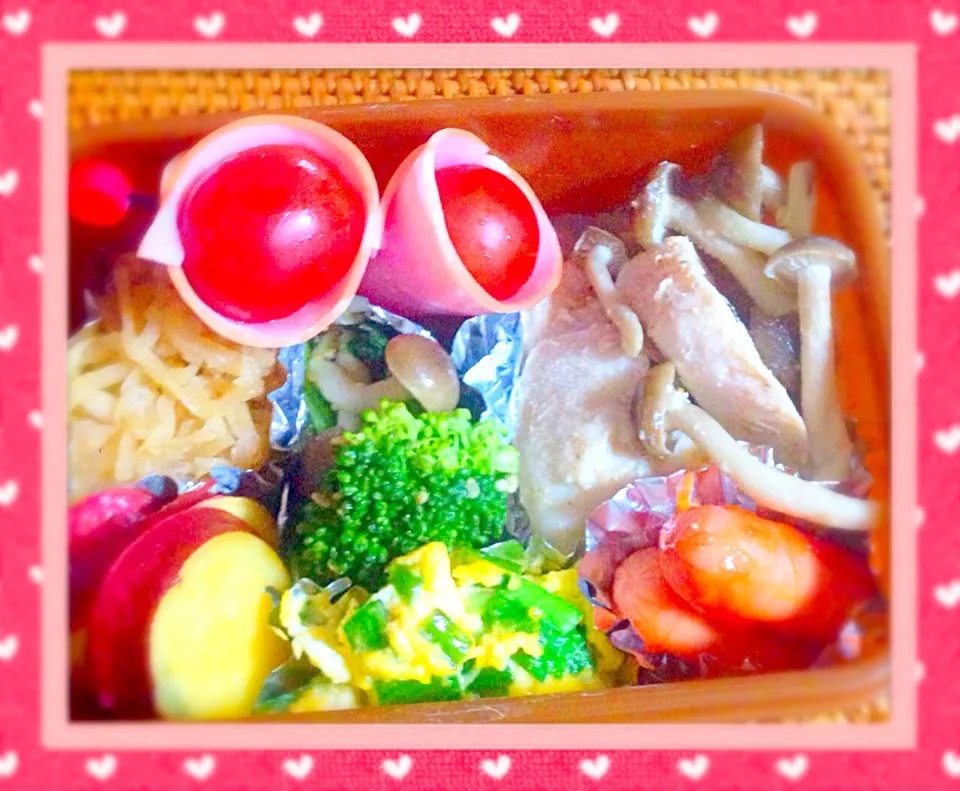 Snapdishの料理写真:旦那さんの、おかずだけ弁当|SakuSakuさん