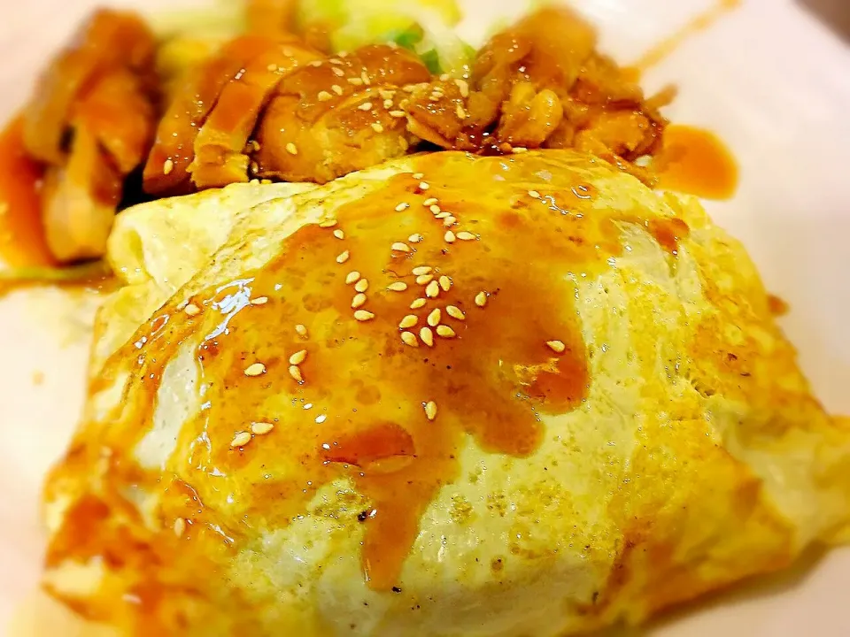 Snapdishの料理写真:omelette rice with chicken...|princessjoさん