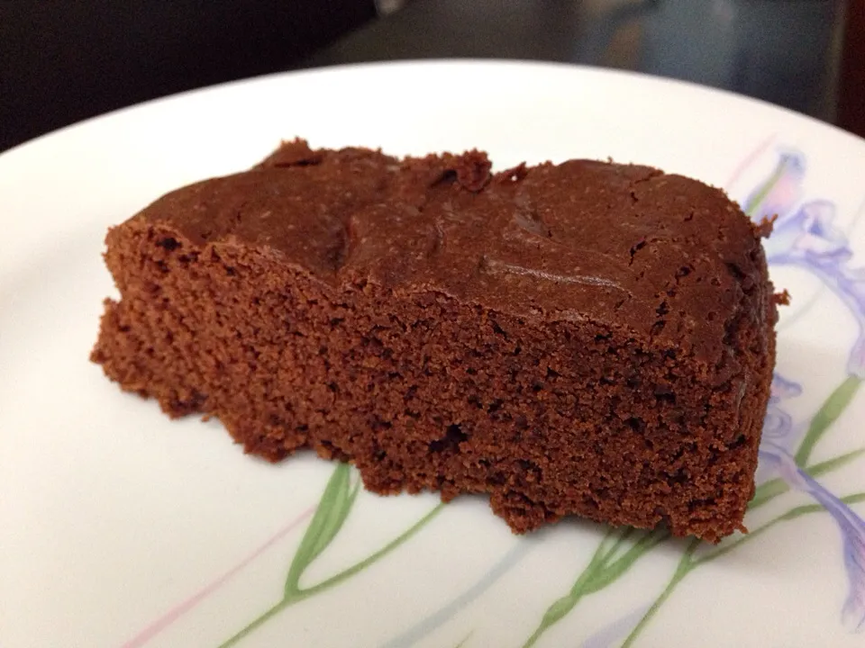 Vegan chocolate cake - eggless and non-dairy|Stella Lauさん