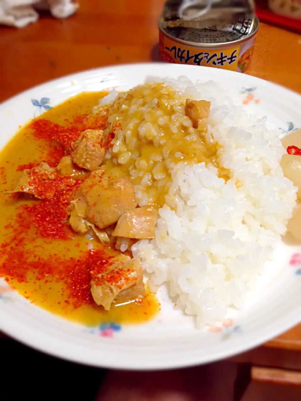 いなばのチキンとタイカレー〜輪切り唐辛子のトッピング|Kunisanoさん