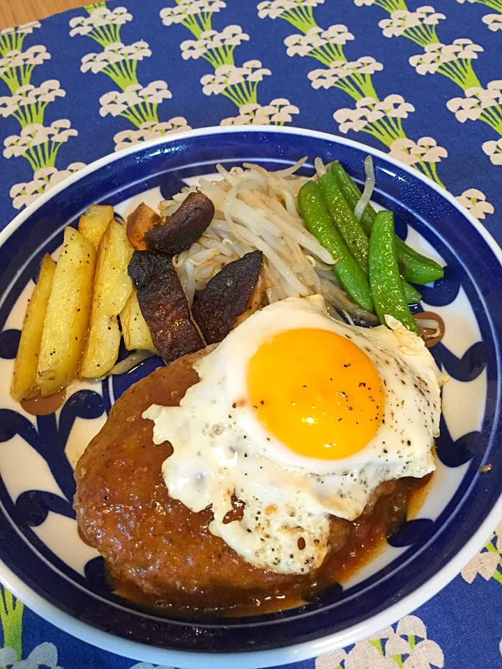 目玉焼きハンバーグ✧*|Makiさん