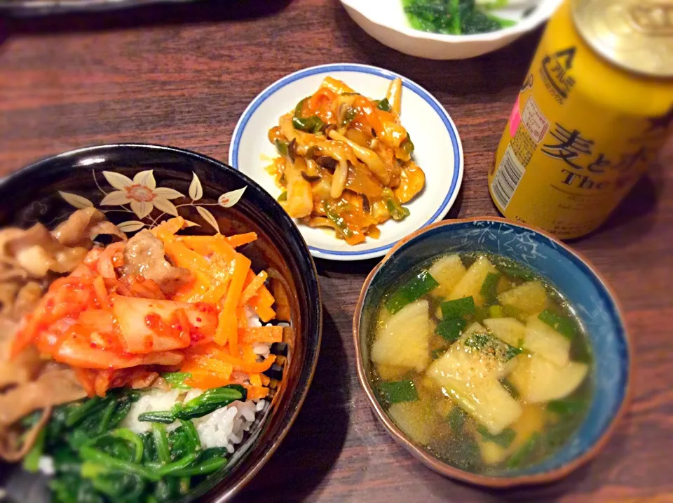 ビビンパ風丼、チーズトッポッキ、韓国風かぶとニラのスープ|とまこさん