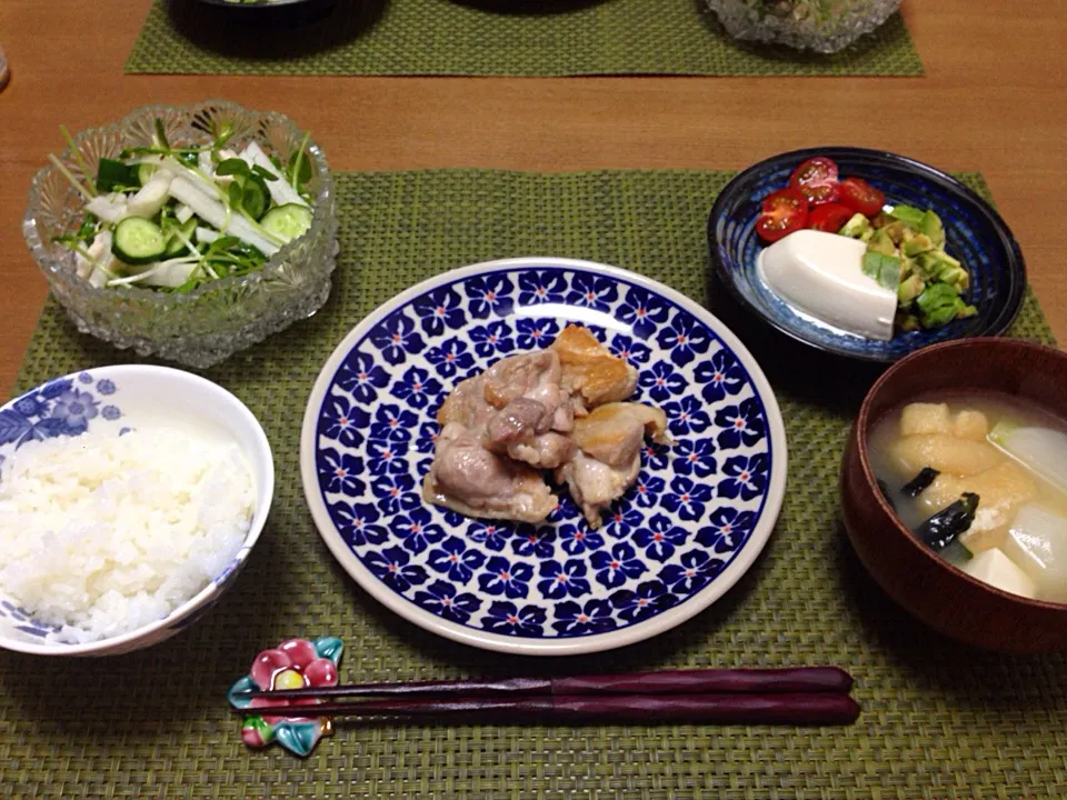 鶏肉塩焼き☆サラダ☆お豆腐アボカドペースト☆お味噌汁☆|Milfeliceさん