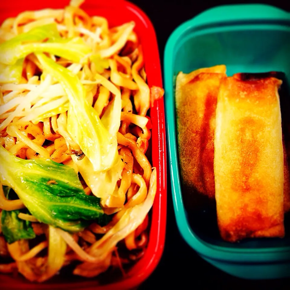 Uchinah Yakisoba and Jpnz Lumpia|Seagrapesさん