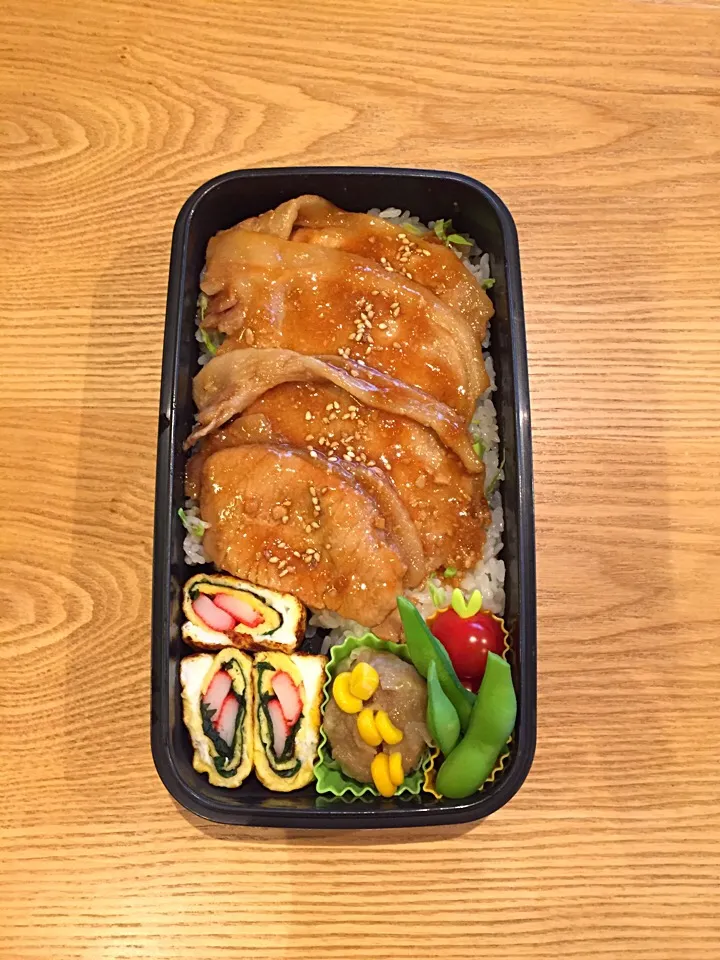 Snapdishの料理写真:生姜焼き丼＊弁当♪|hiromiさん