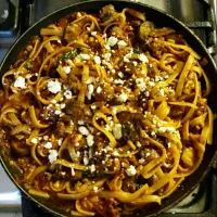 Pasta! Fettucine, sage sausage, baby bella mushrooms, spinach, tomatoes, tomato sauce, basil, gruyere, feta, garlic. #pasta #dinner #veggies, #food #foodie #foo|BASS.TASTEさん