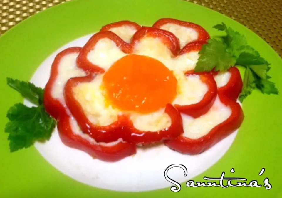 Snapdishの料理写真:✨☕️Sunnyside up FLOWER fried egg for breakfast !...目玉焼きfor朝ごはん😋🍴|🌺Sanntina🌺さん